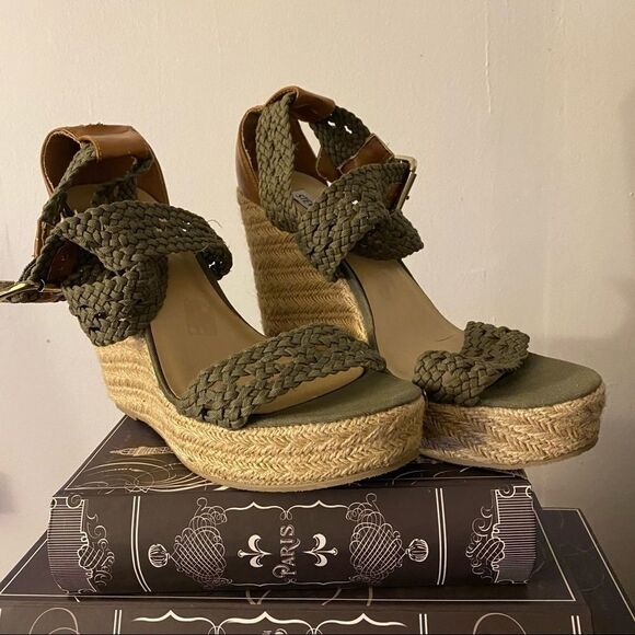 Steve Madden Magestee Crochet Criss Cross Size 10 - Picture 4 of 10